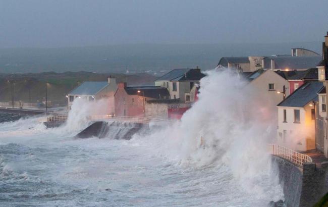 Ураган Елеонор продовжує завдавати шкоди Європі